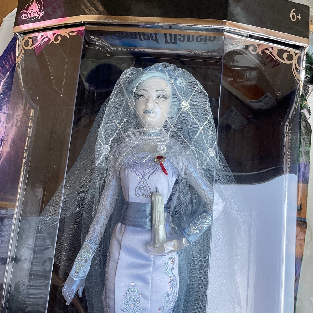 DISNEY HAUNTED MANSION BRIDE LTD DOLL  17 in
